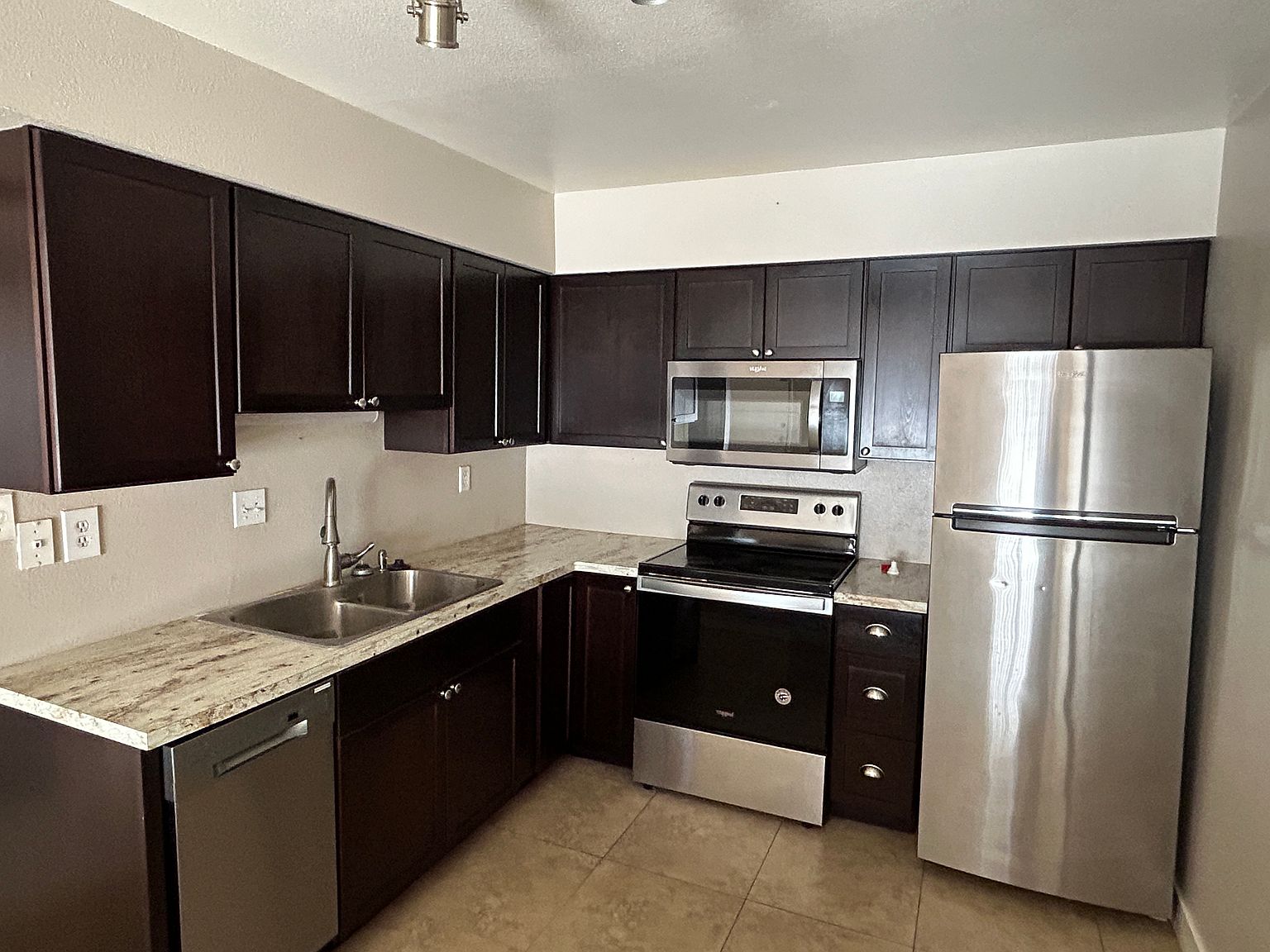 859 S Extension Rd, Mesa, AZ 85210 photo 2