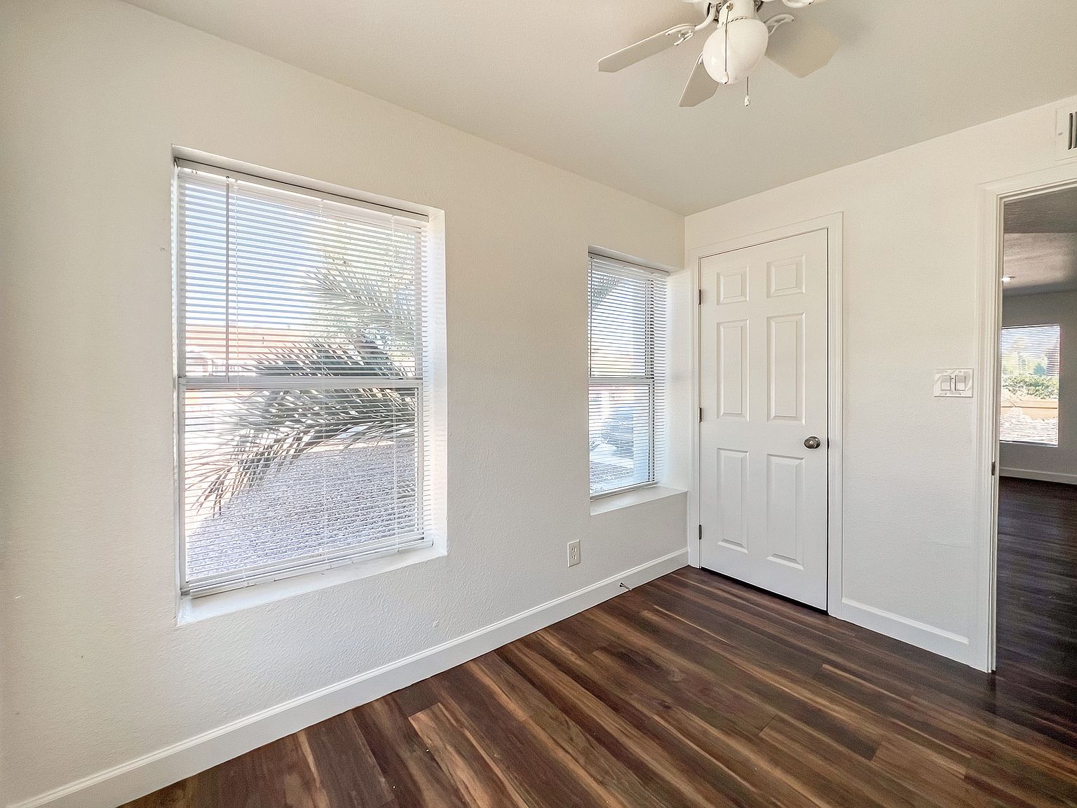 317 N 17th Dr Phoenix, AZ 85007 photo 3