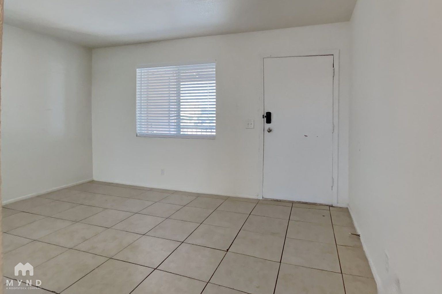 6657 W Ocotillo Rd Glendale, AZ 85301 photo 3