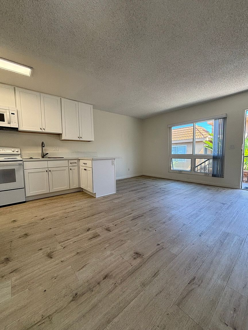 4155 Alabama St photo 2