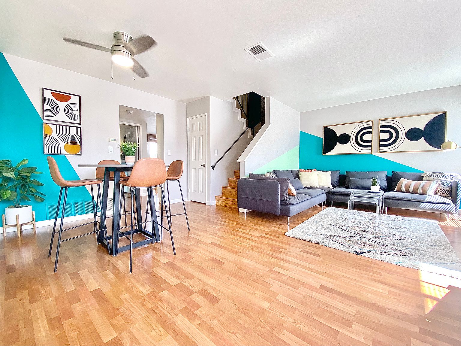 1446 Grand Ave photo 2