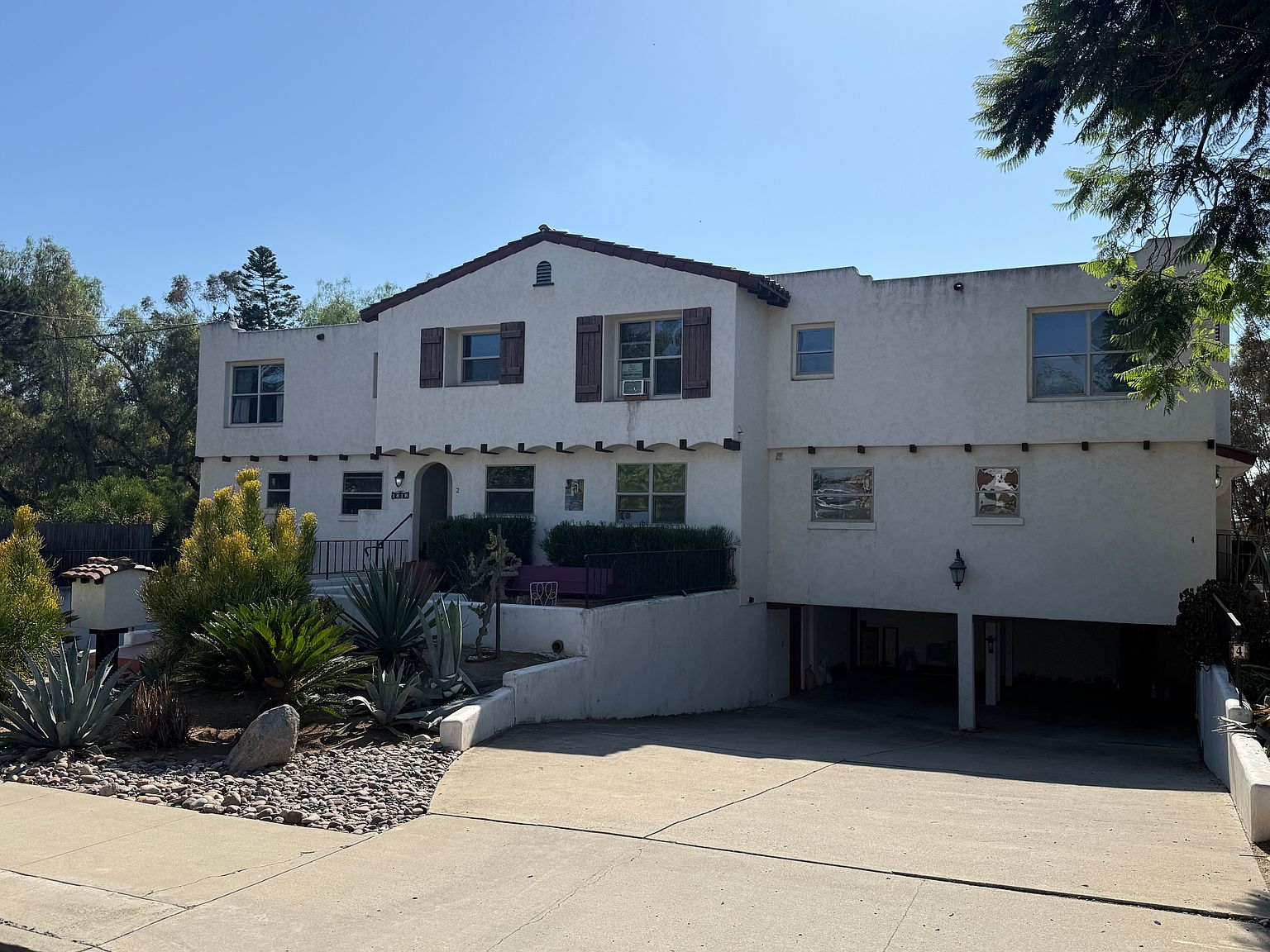 1818 Granada Ave photo 2