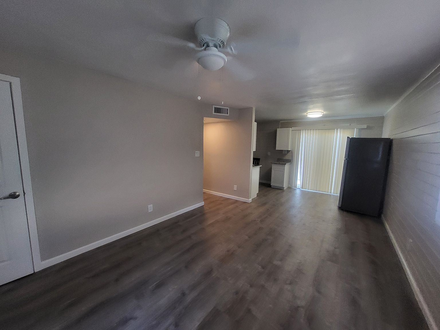 2620 W Pierson St photo 3