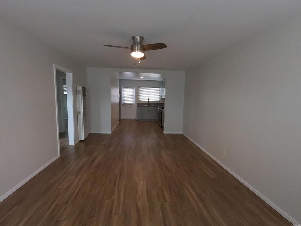 378 Park Way photo 3