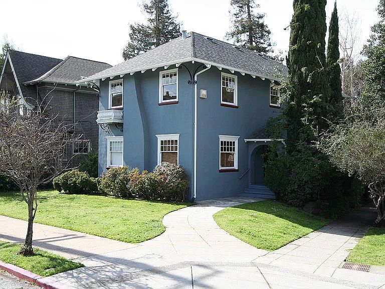 353 Bellevue Ave photo 2