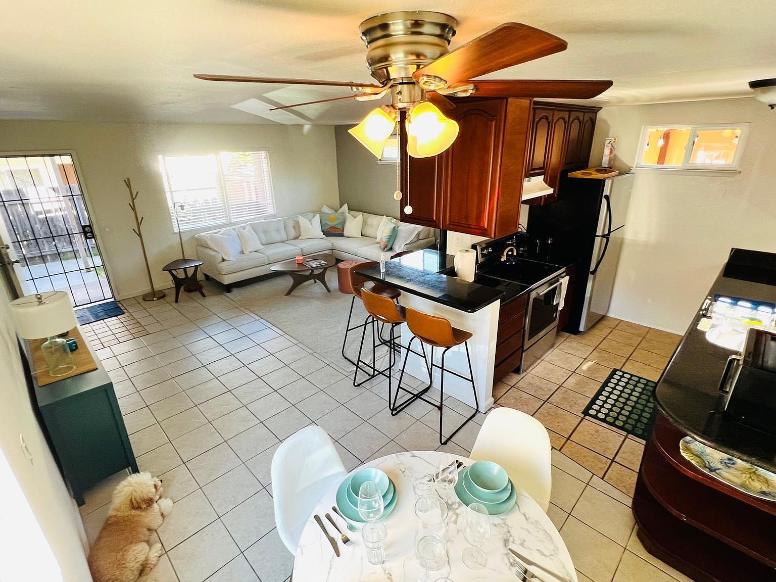 2132 Balboa Ave photo 3