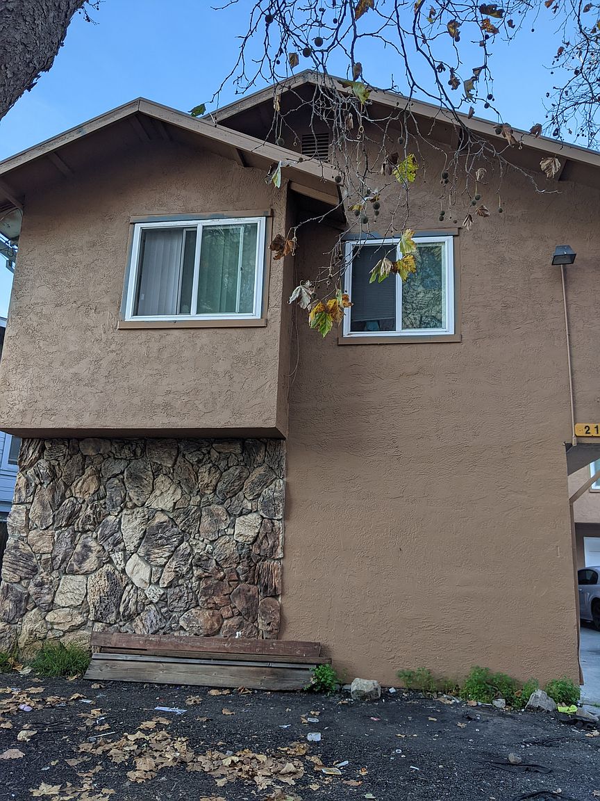 2119 Nevin Ave photo 2