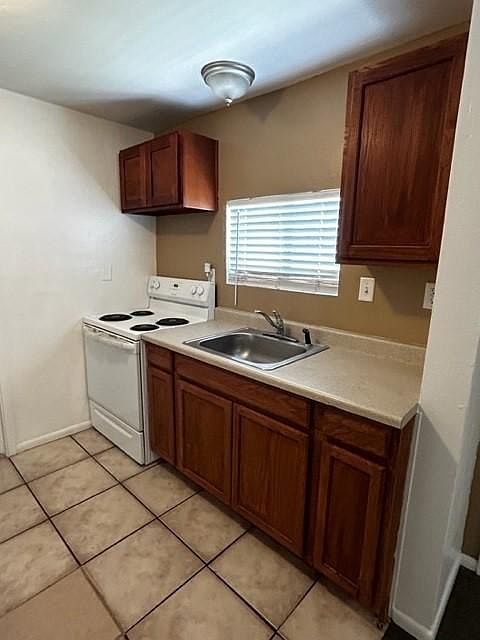 373 N Colorado St photo 4