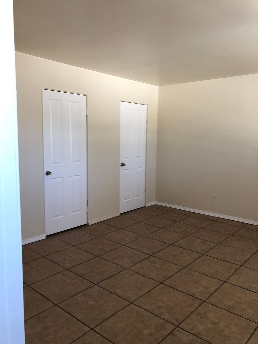 3634 S Bonita St photo 2