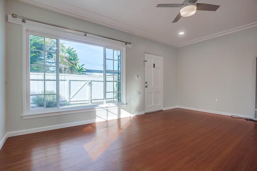 527 Westbourne St photo 5