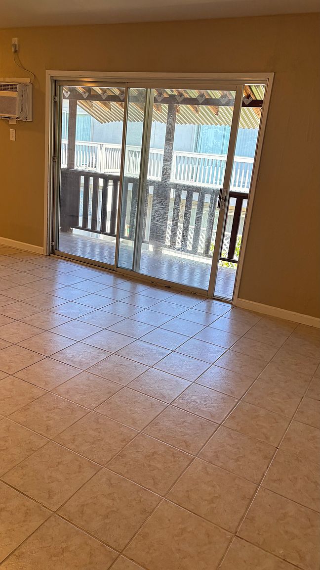 226 Arana Dr photo 5