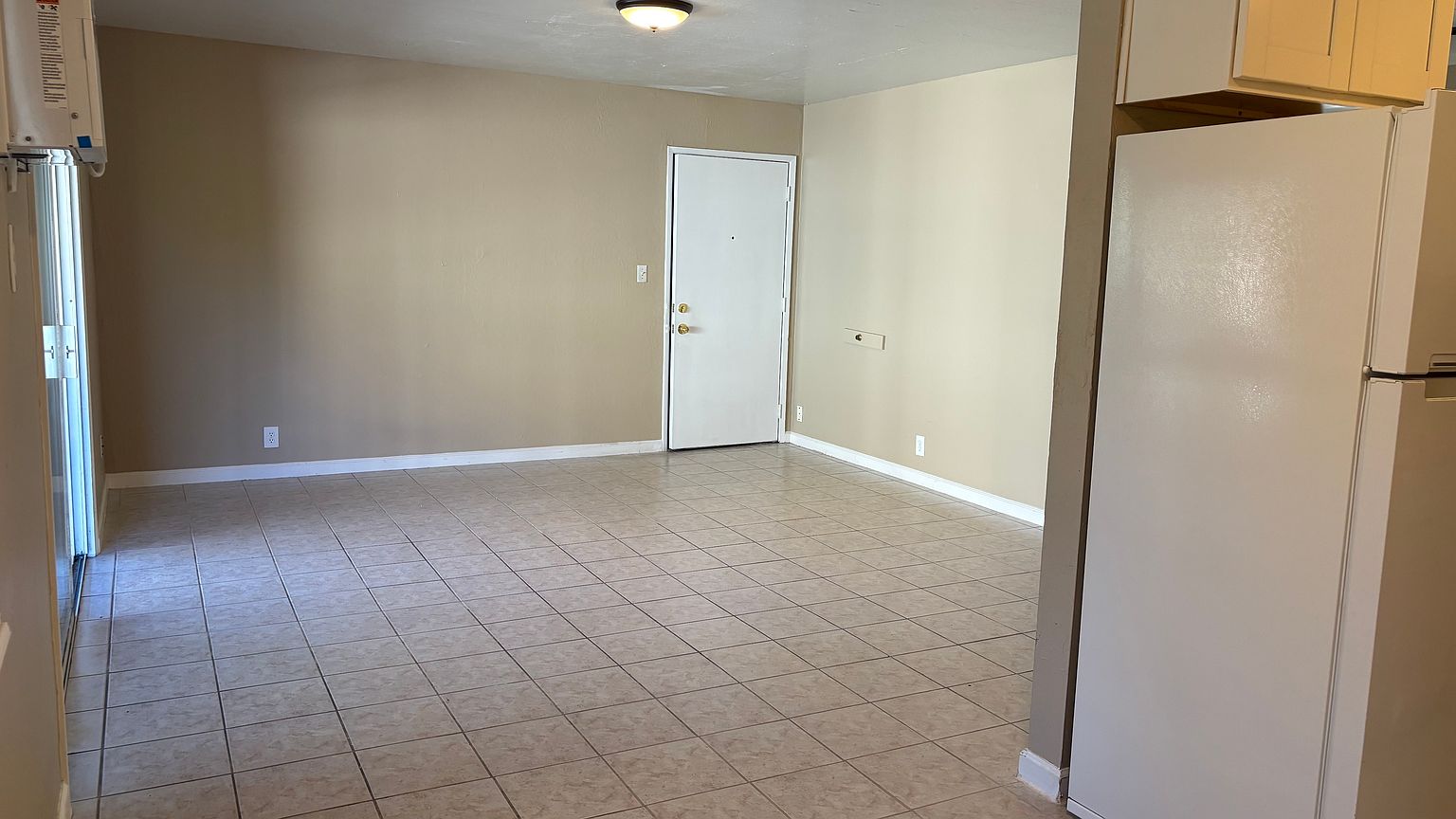 226 Arana Dr photo 3