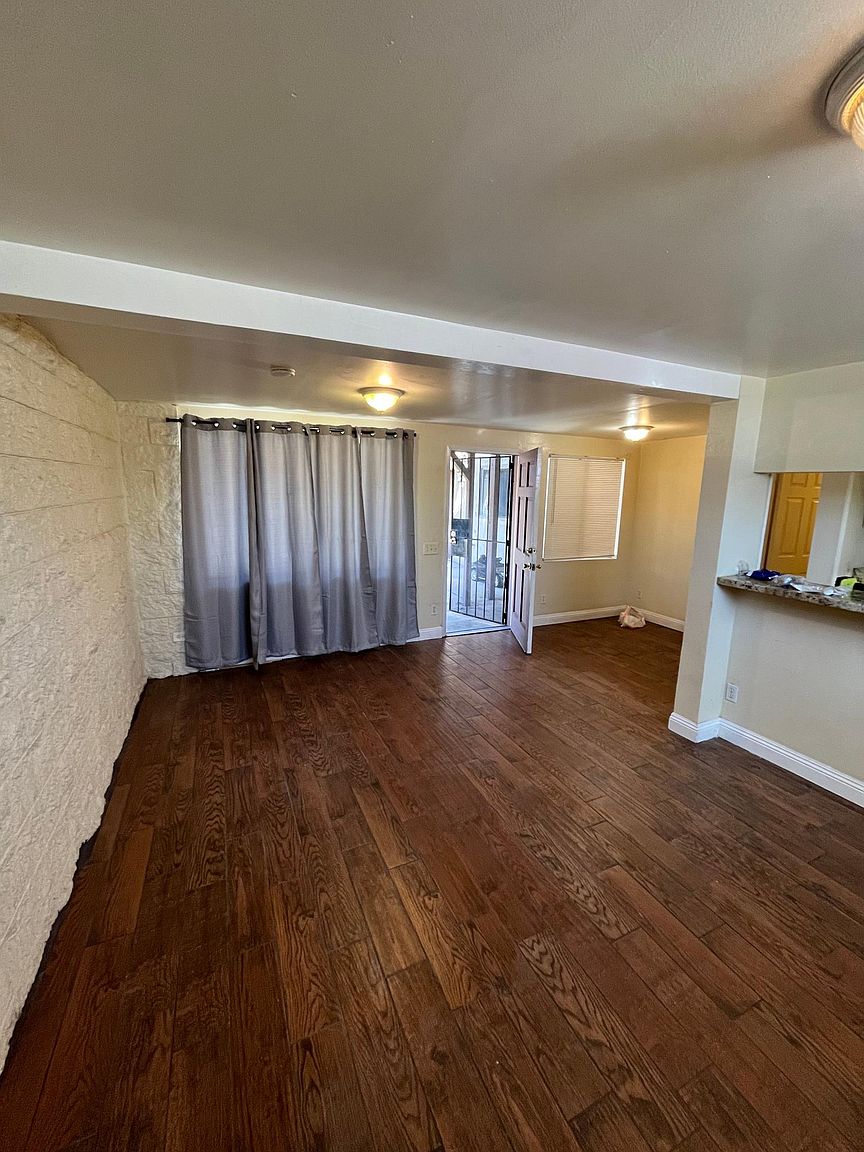 4225 Estrella Ave photo 5
