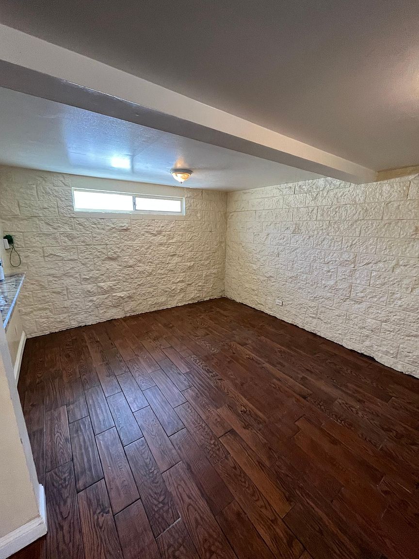 4225 Estrella Ave photo 4