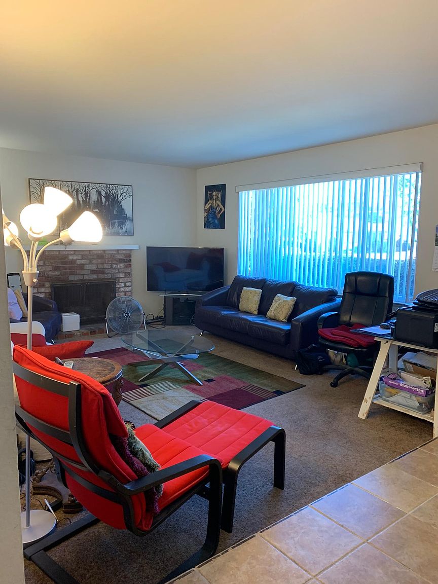 4344 Moorpark Ave photo 4