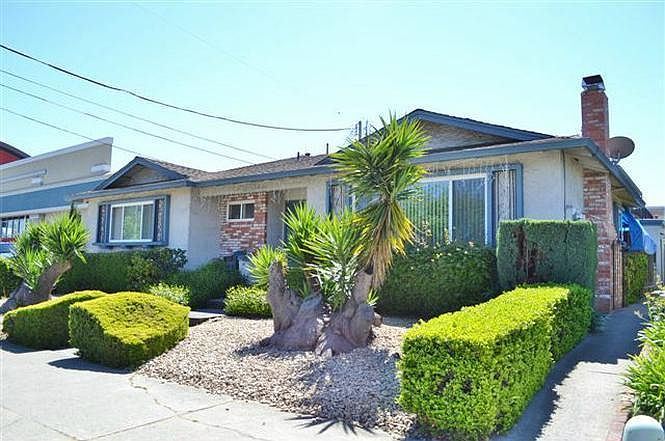 4344 Moorpark Ave photo 3