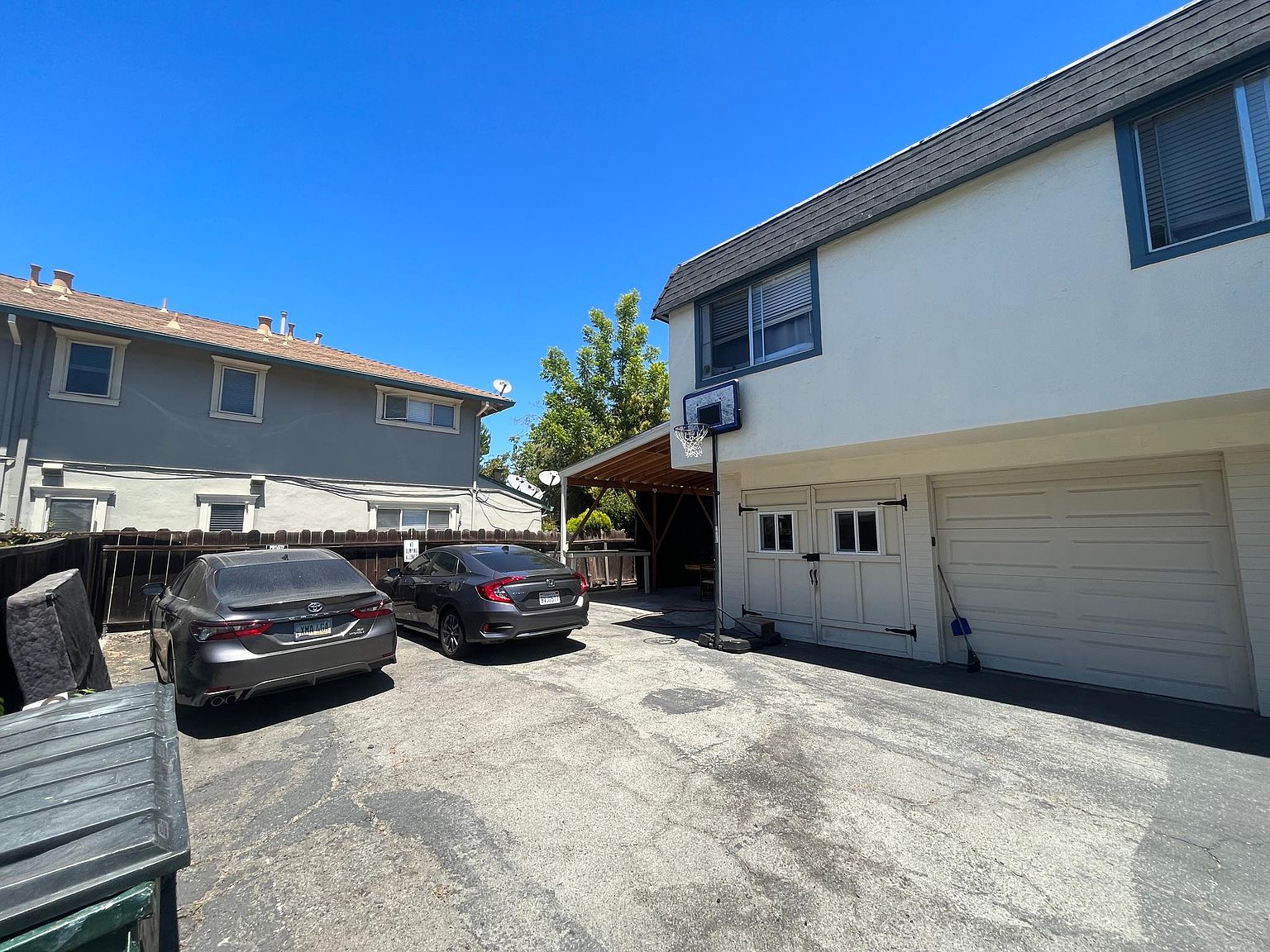 Apartments on Market St · Santa Clara photo 3