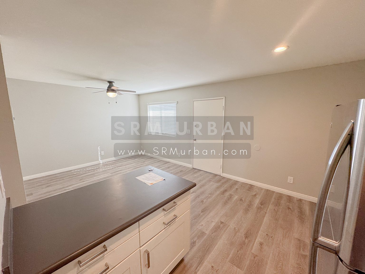 3362 C St photo 4
