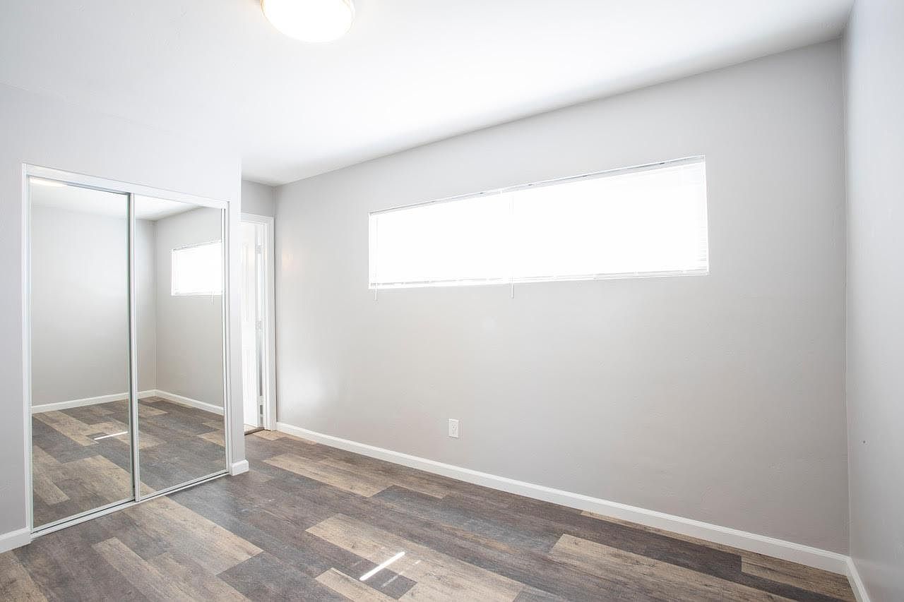 3853 Cherokee Ave photo 2