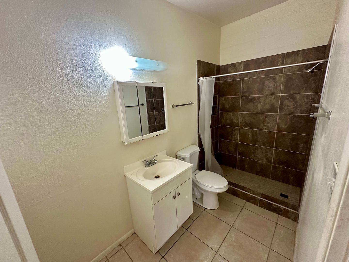 2 photo 2