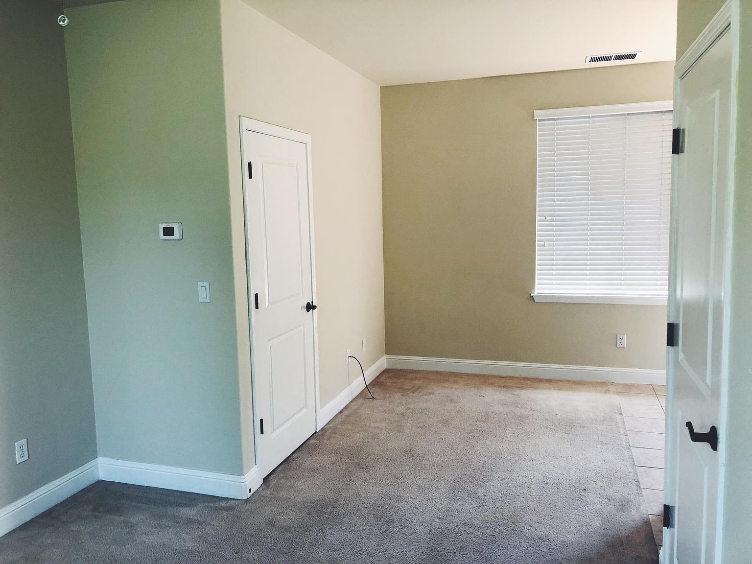 1322 Gordon Ln photo 3