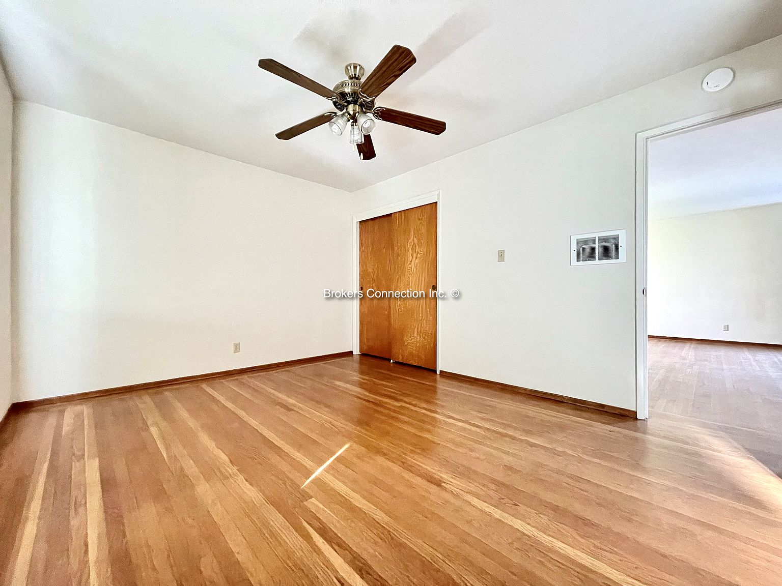 1612 Fifth Ave photo 3