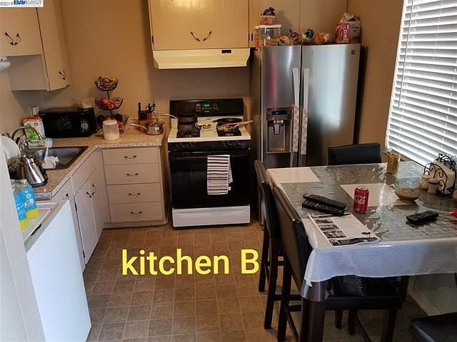 6761 Graham Ave photo 3