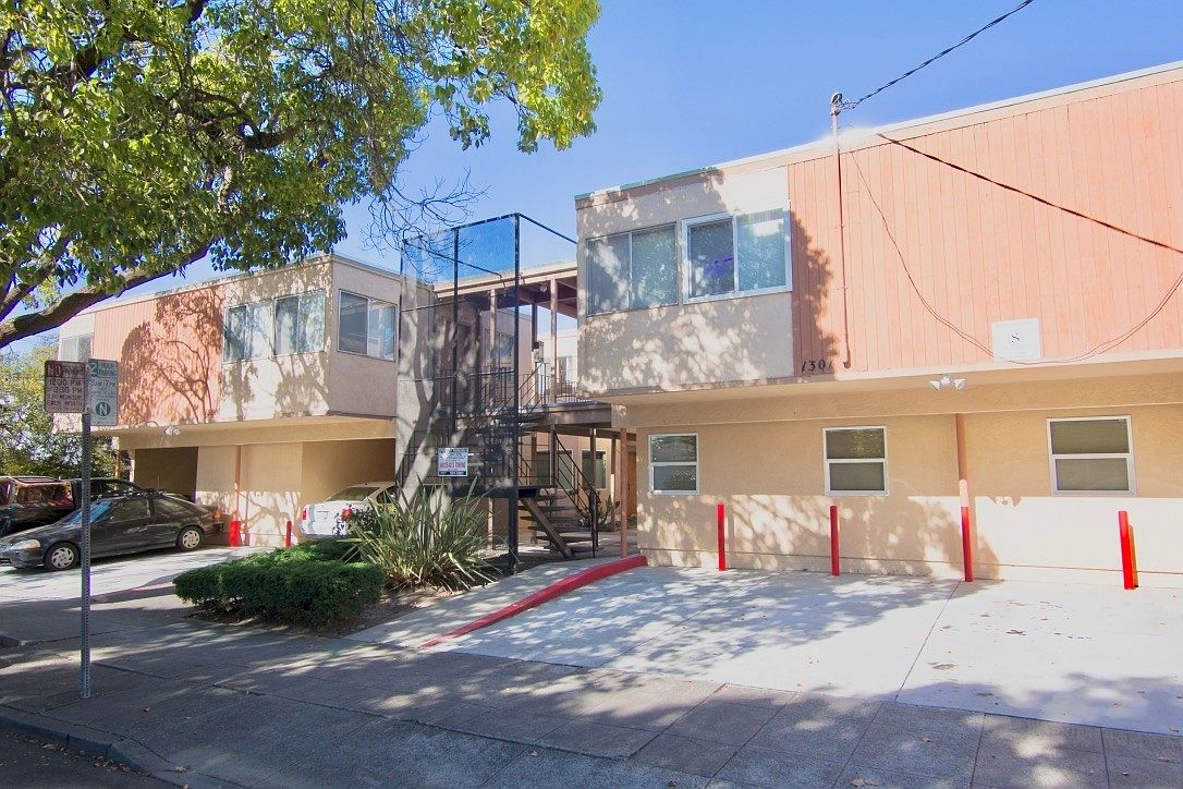 1301 Hearst Avenue, Berkeley, CA 94702 photo 3