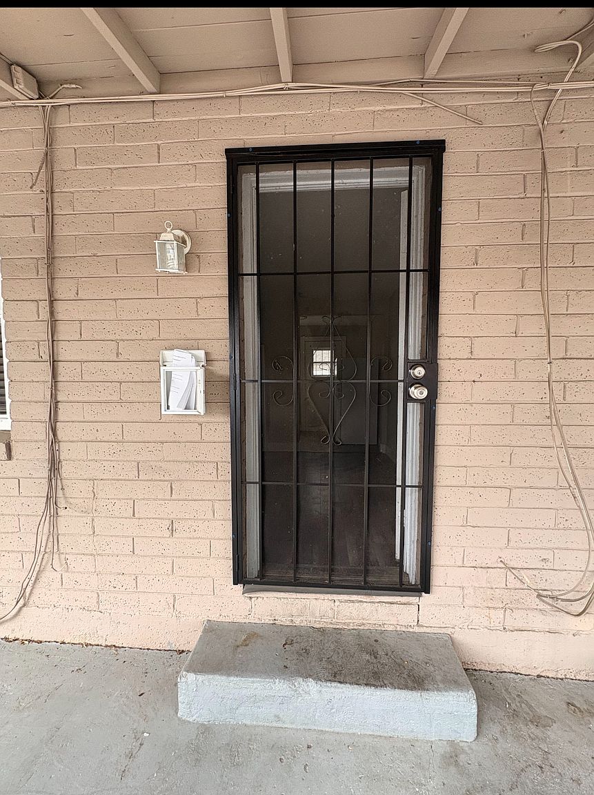 83 Solano Ave photo 3