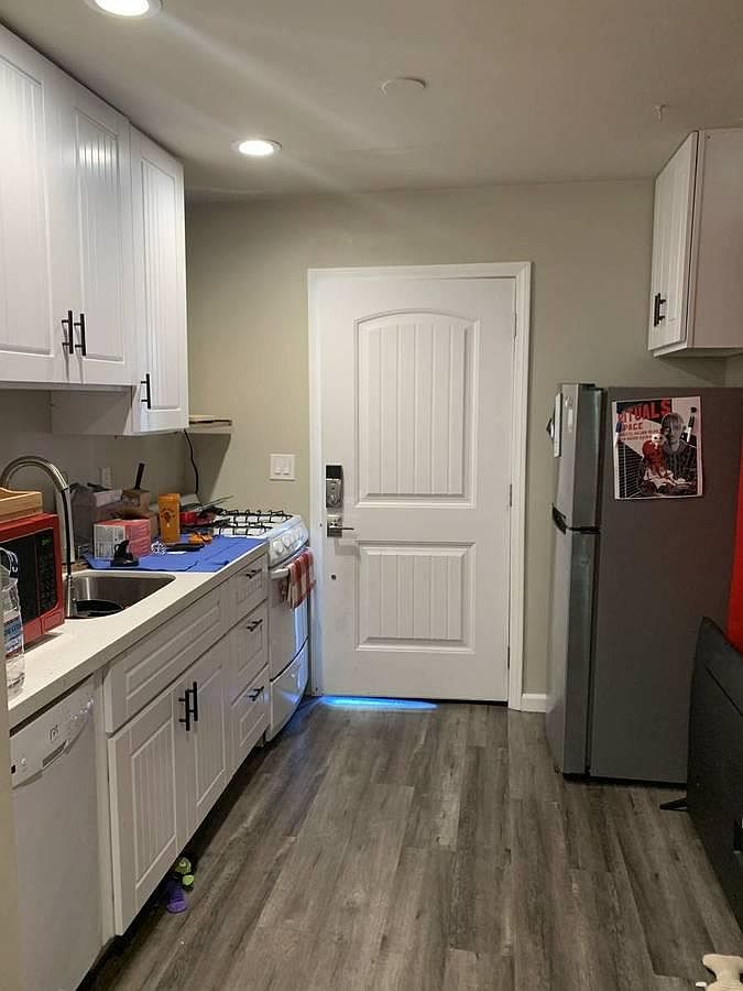 3486 Reynard Way photo 2
