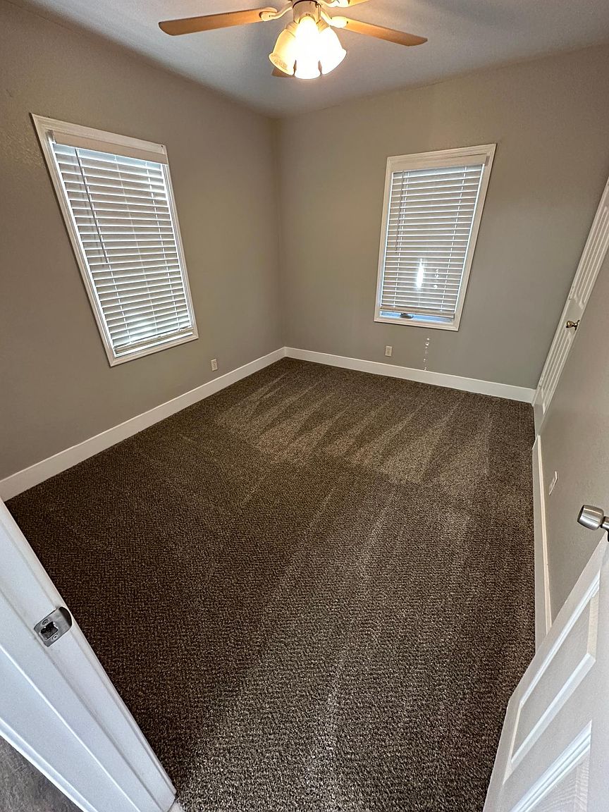 2419 Mitchs Ln photo 2