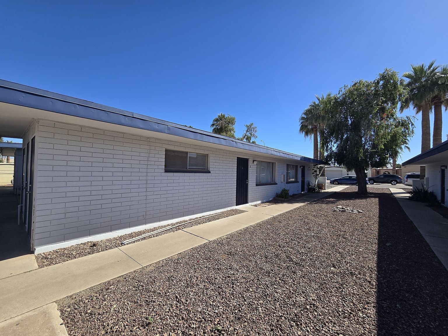 524 W Malibu Dr unit 4 photo 2
