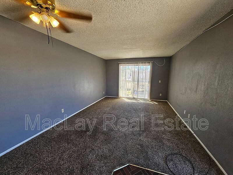 2801 E Monte Cristo Ave photo 5