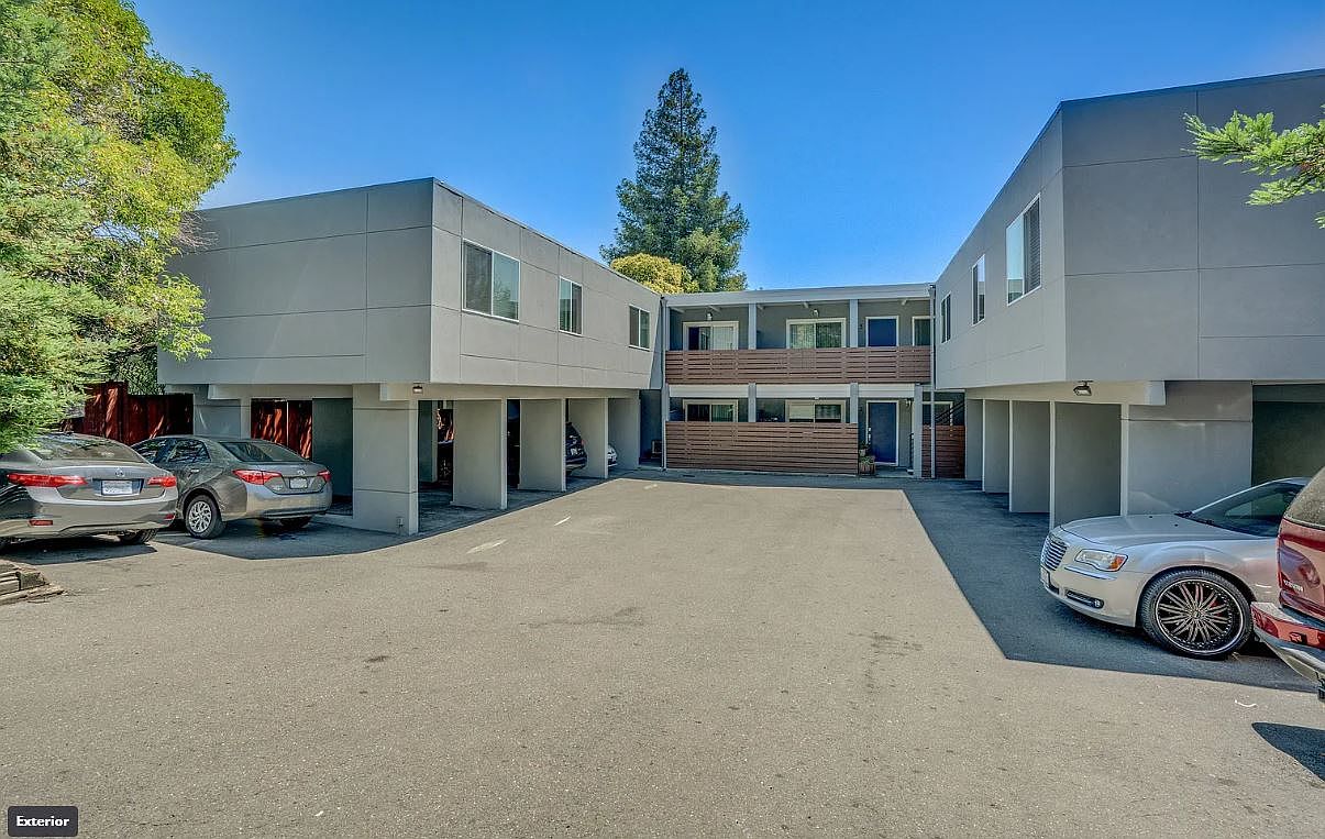 Oak Terrace