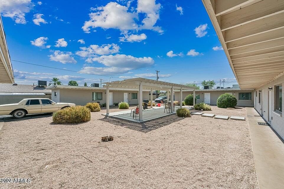 3949 East Earll Drive, Phoenix, AZ 85018 photo 5