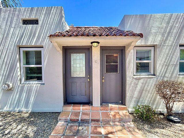 2519 G St photo 2