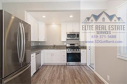 6371 Osler St photo 2