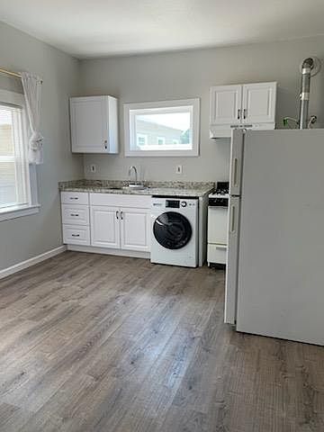 530 46th St photo 3