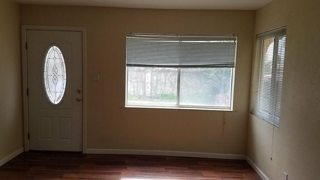 3887 Decoto Rd photo 2