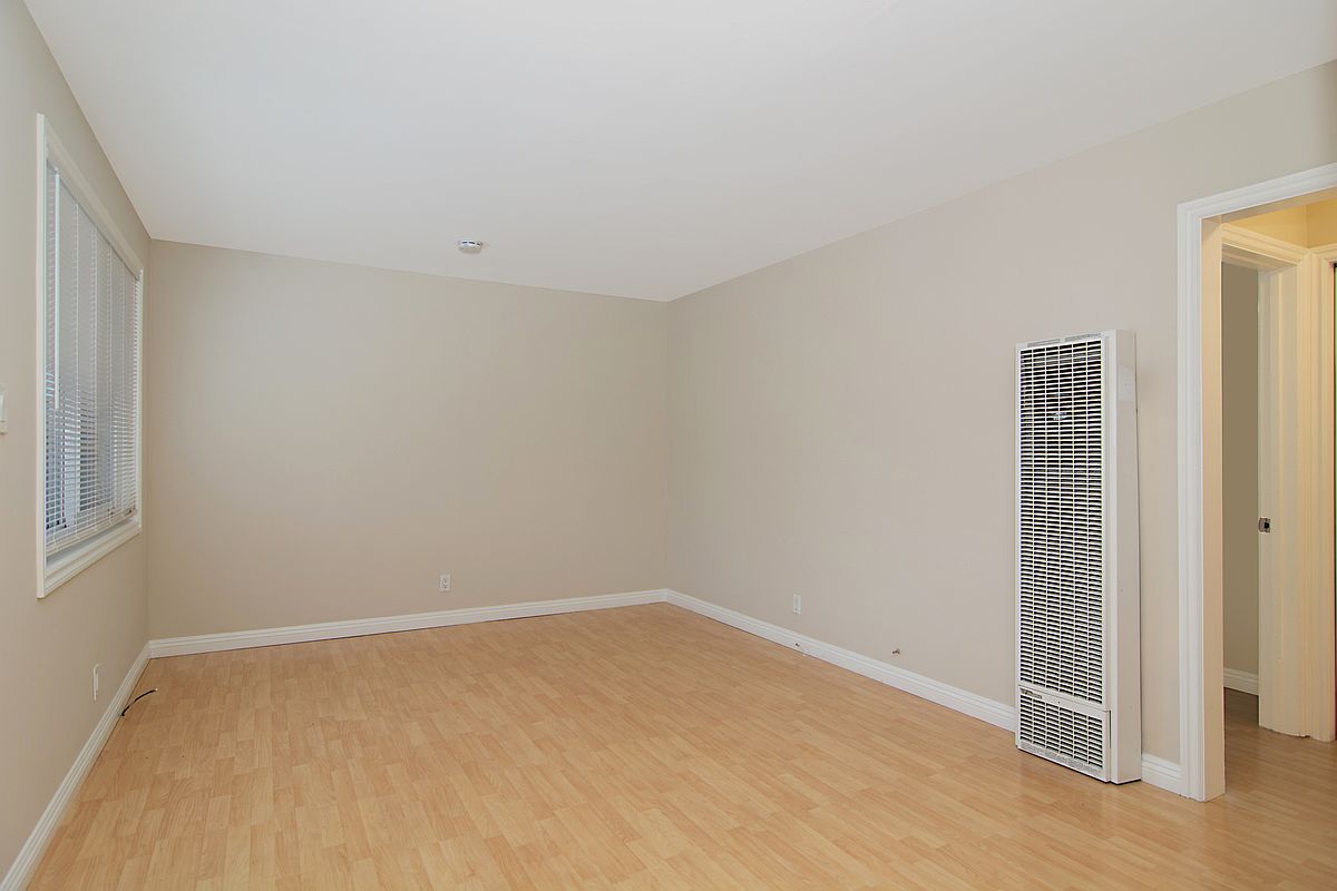 1934 Burton St photo 2