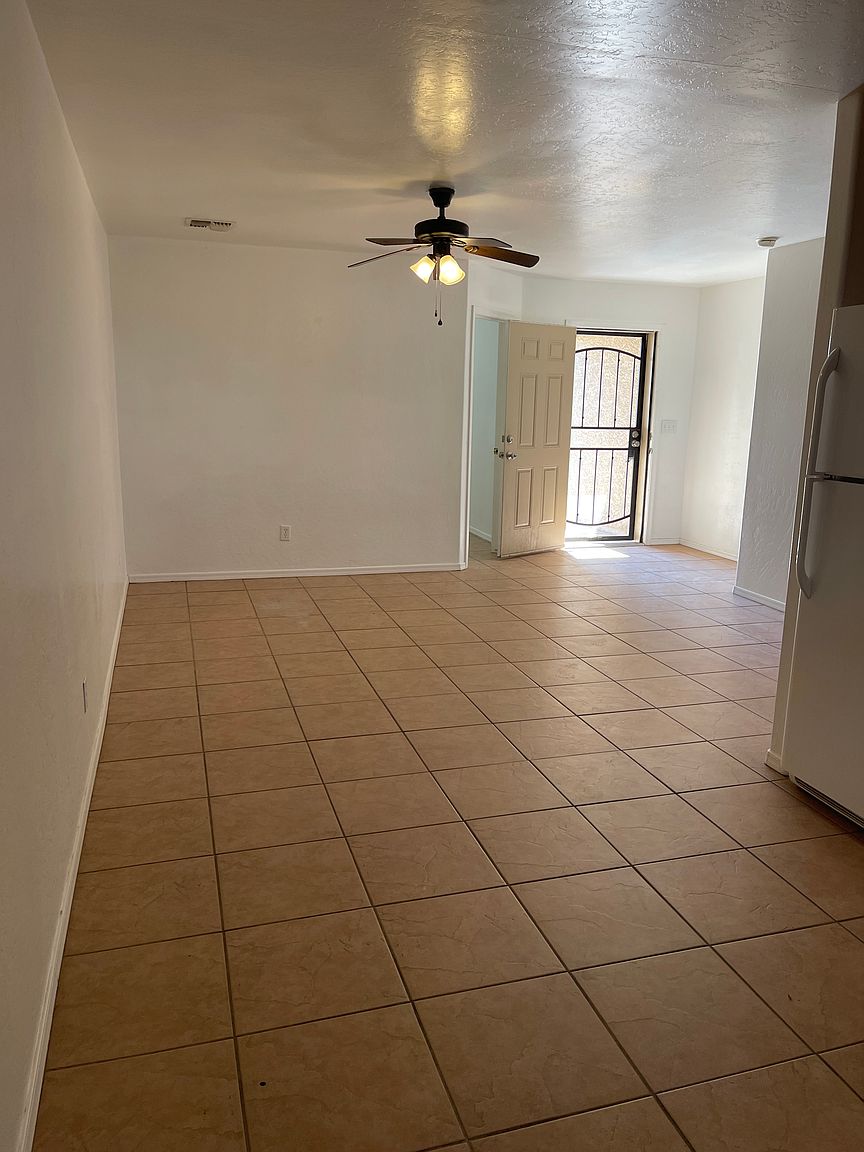 4035 N Montgomery Cir photo 5