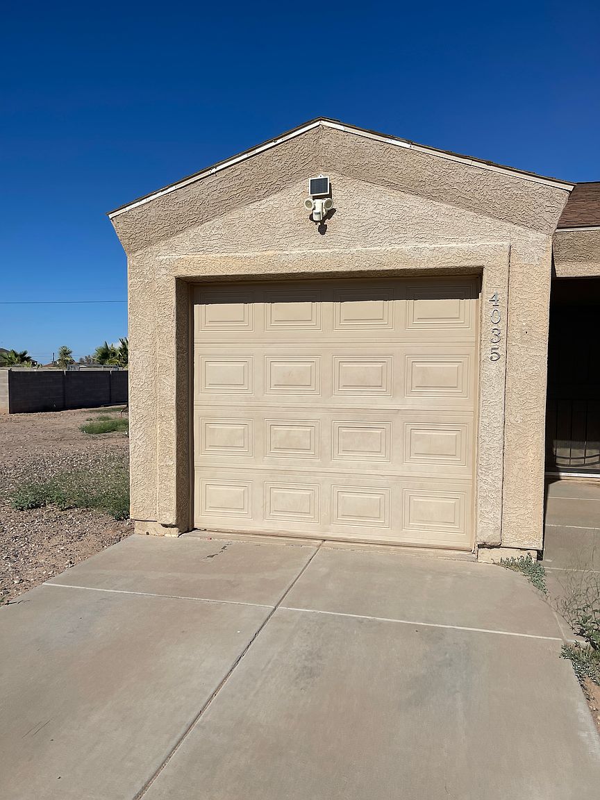 4035 N Montgomery Cir photo 2