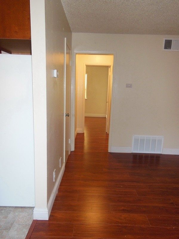 104 Redwood Avenue, Redwood City, CA 94061 photo 5
