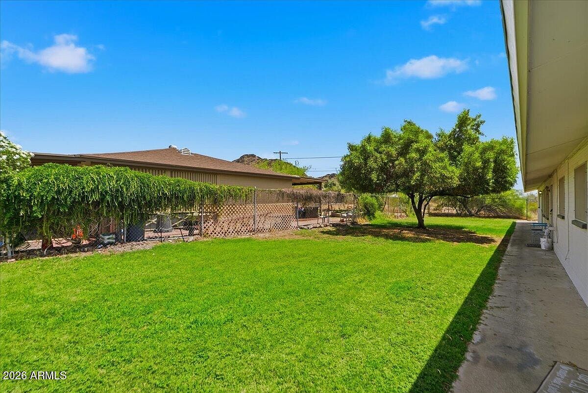 1321 E Carol Ave Phoenix, AZ 85020 photo 3