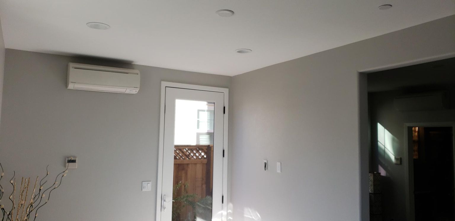 631 W Hearst Ln photo 2