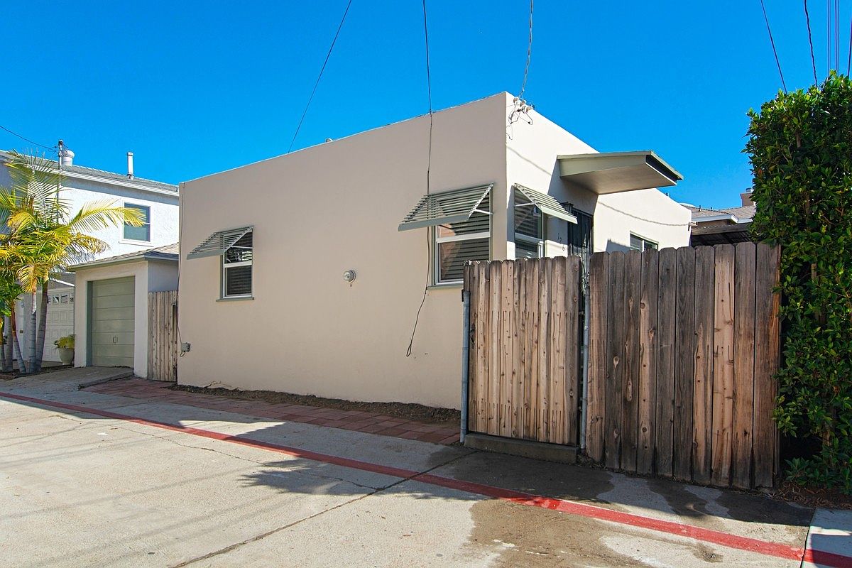 126 J Ave