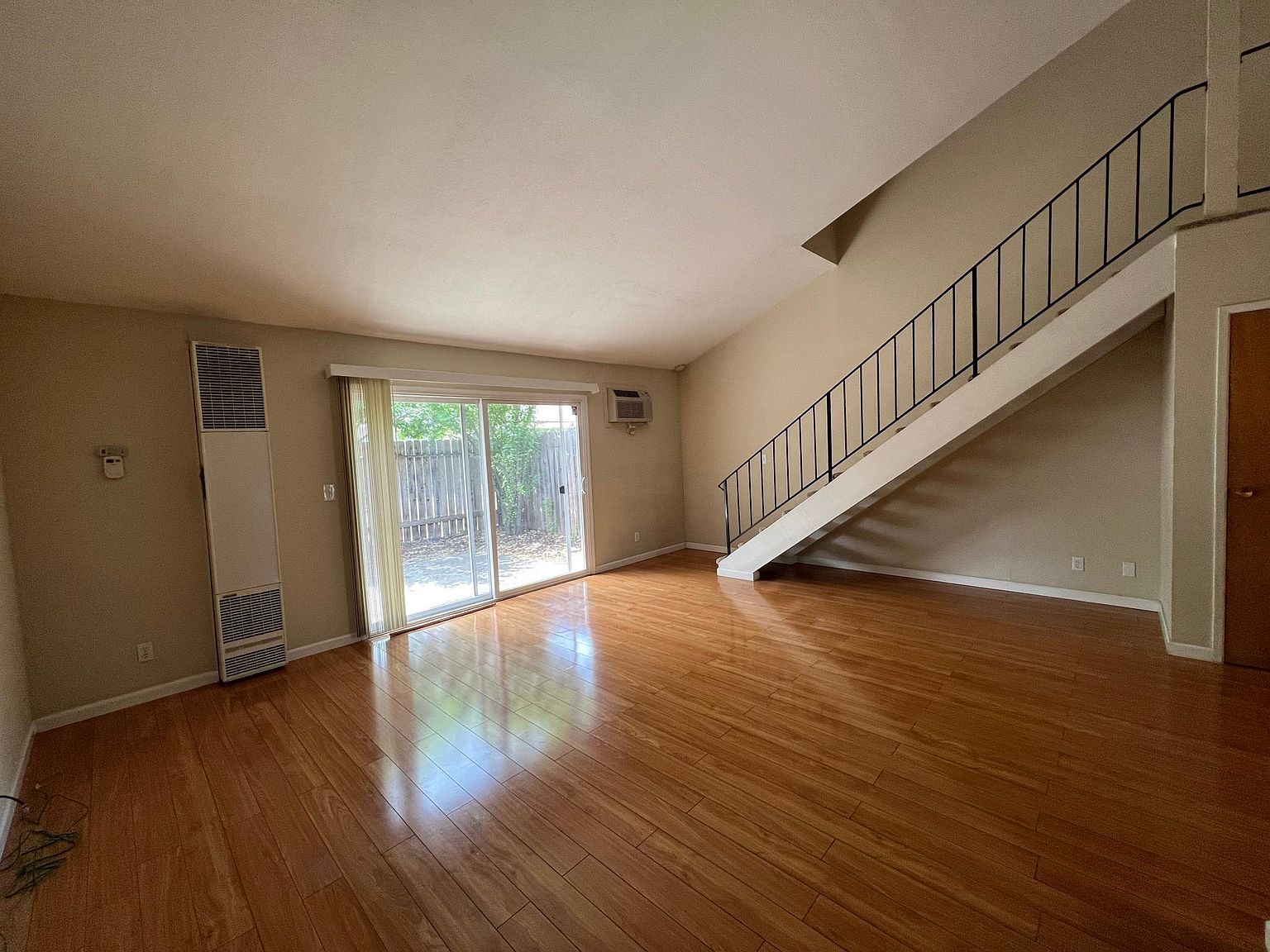 1865 Oak Park Blvd photo 4