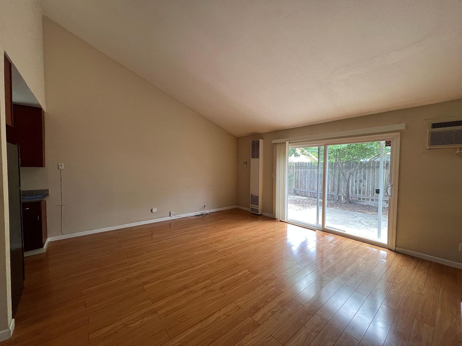 1865 Oak Park Blvd photo 5