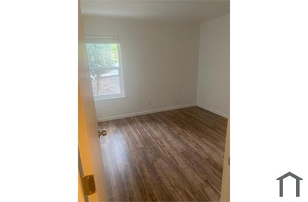 151-165 Farragut Avenue - 8 Unit Complex With Water Views Apartments photo 3