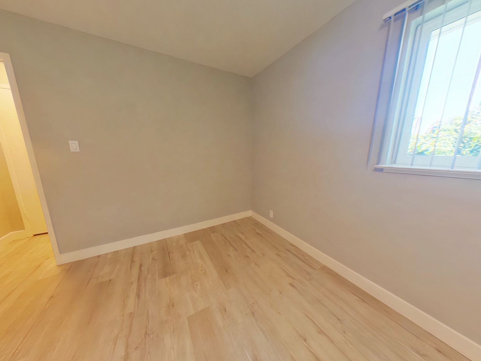 1113 Haddon Dr photo 4